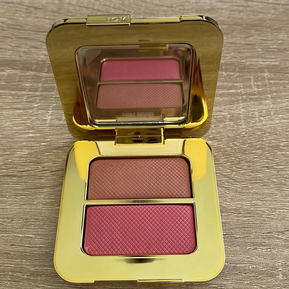 Tom Ford sheer cheek duo